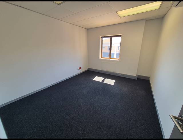 244M² OFFICE TO LET IN RIVONIA